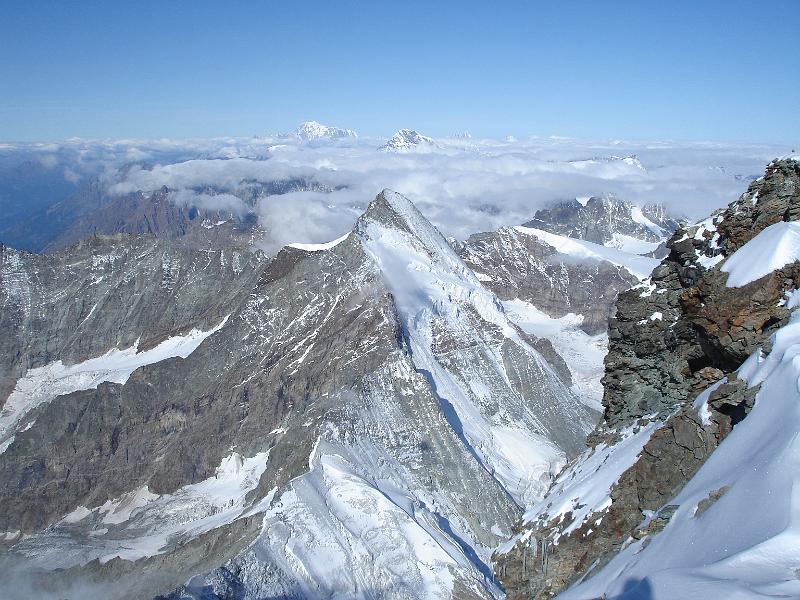 22-dsc00108-W-Dent_d'Herens+Mont_Blanc.jpg -                                